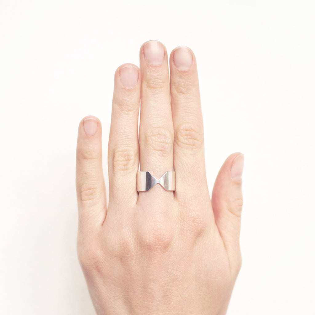 Knowledge Compass - Wide Silver Ring